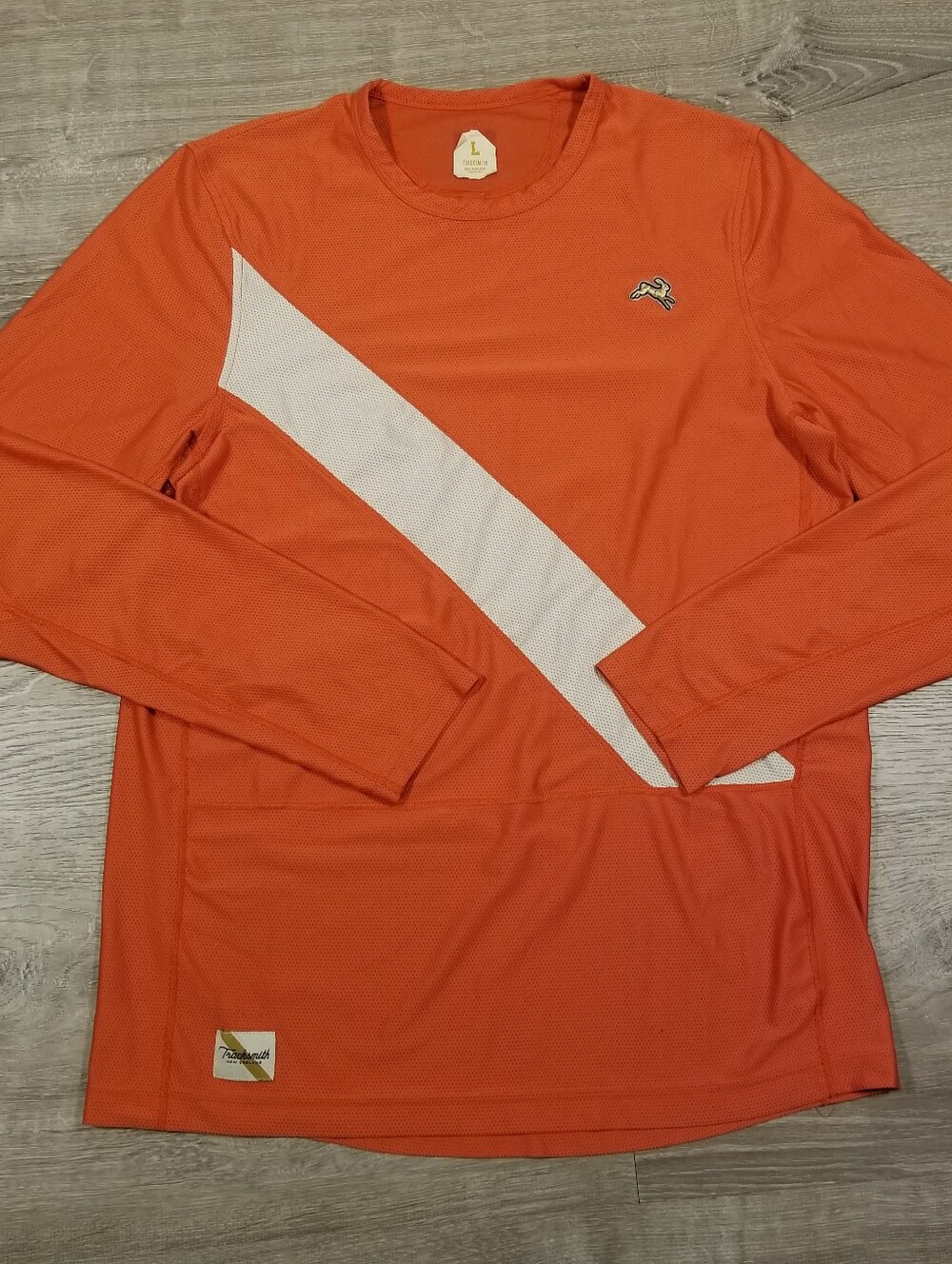 Tracksmith Van Cortlandt Long Sleeve Running Shirt Men’s Size Large Orange White